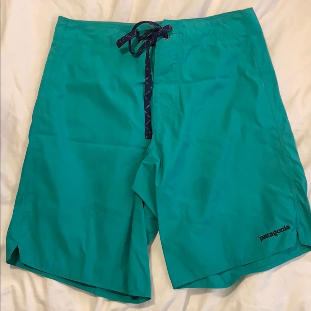Patagonia men’s swim board shorts